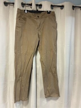 Columbia Men's Khaki/Tan Chino Pants size 40x34